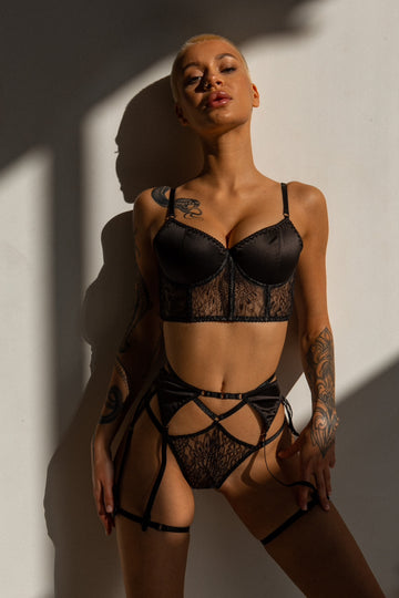 ÉCLIPSE Silk Corset Set